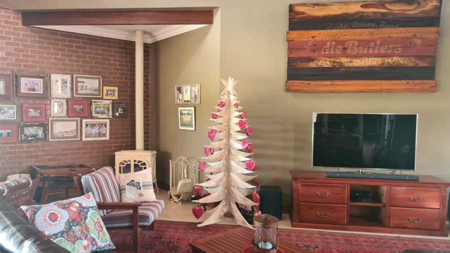 4 Bedroom Property for Sale in Oranjeville Free State